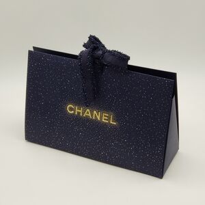 CHANEL Holiday Gift Bag